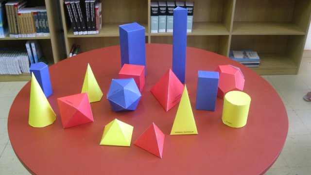 Oficina de Sólidos Geométricos